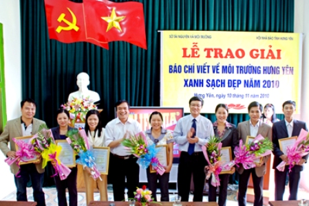 Báo chí Hưng Yên với việc tuyên truyền và đưa Nghị quyết Đại hội Đảng vào cuộc sống